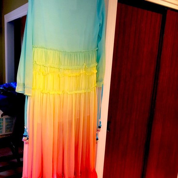 Rainbow Linjia Beach Dress - Picture 4 of 10
